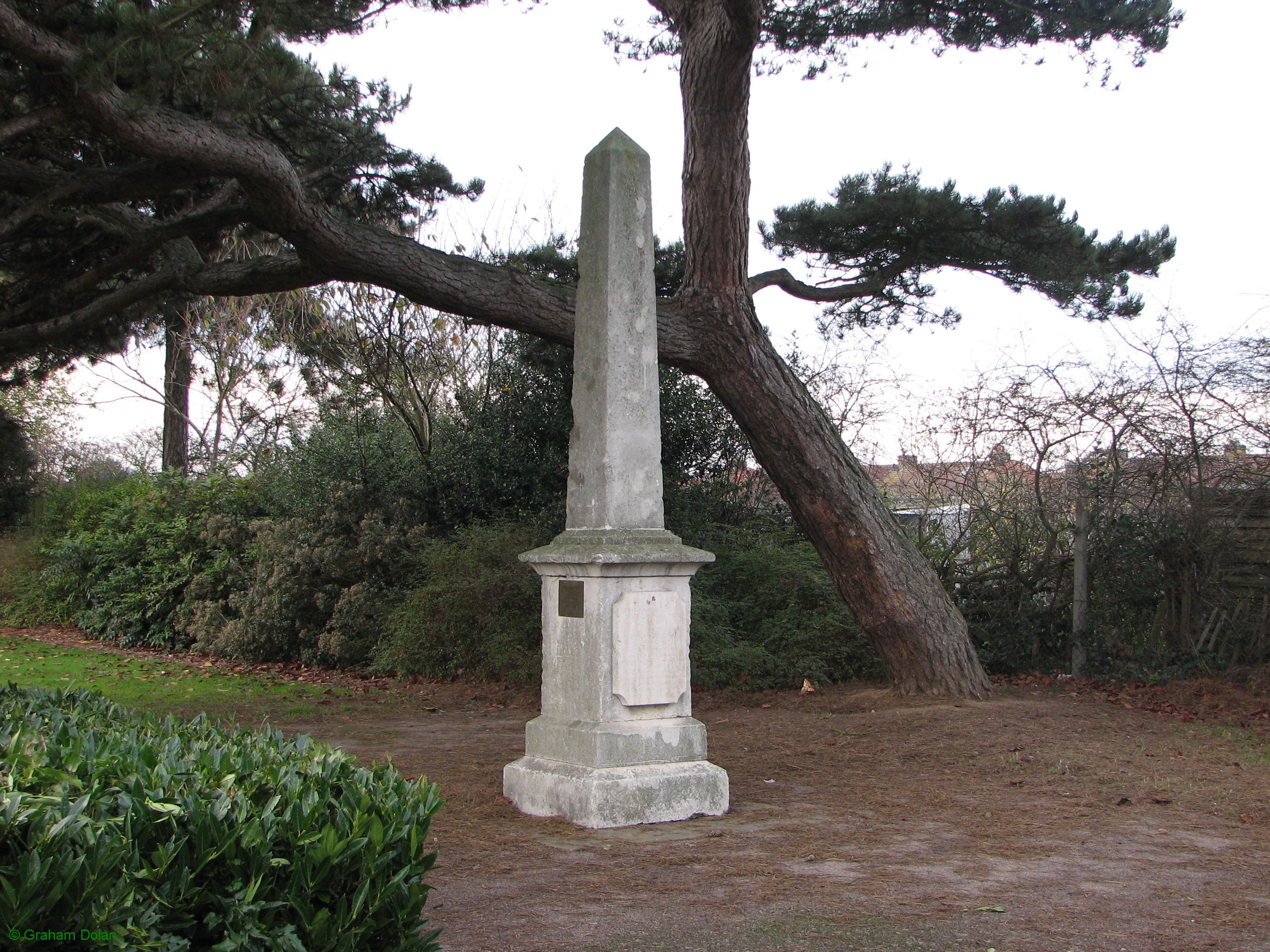 Greenwich Meridian Marker; England; Hertfordshire; Hoddesdon